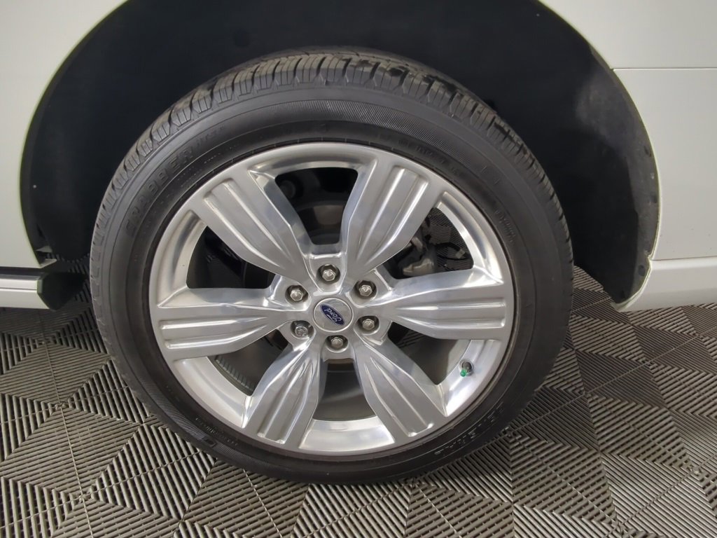 Certified 2024 Ford Expedition Platinum image 7