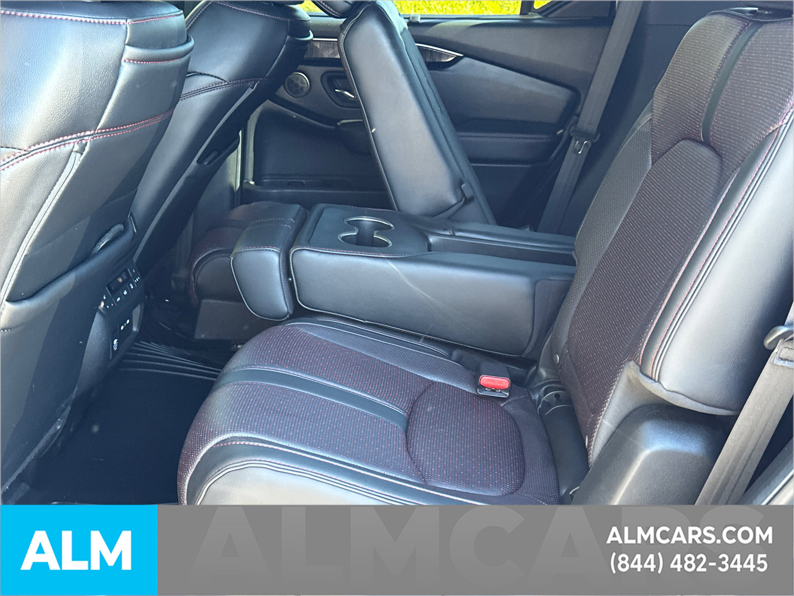 Used 2025 Honda Pilot Black Edition image 24