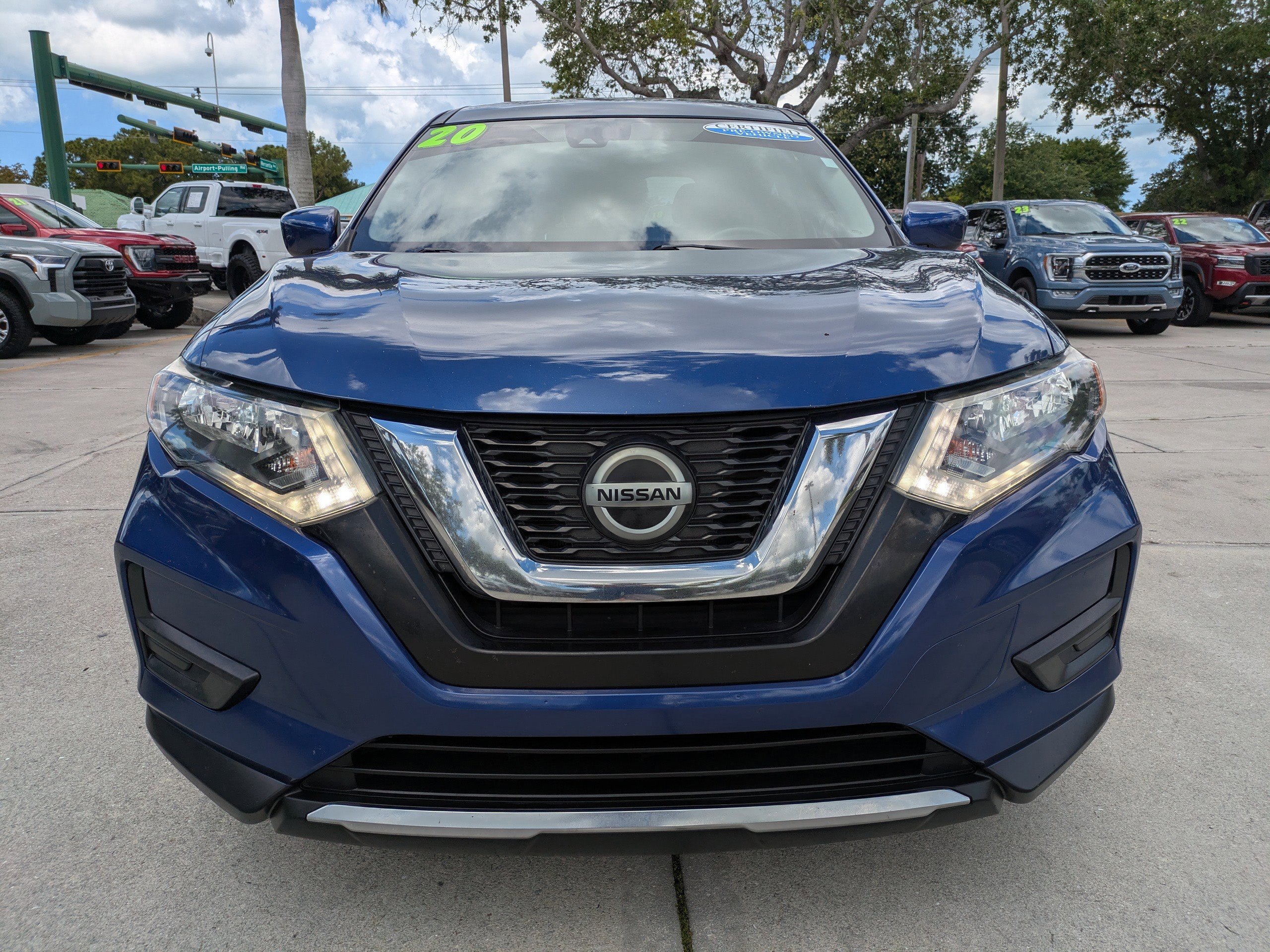 Used 2020 Nissan Rogue S FWD image 8