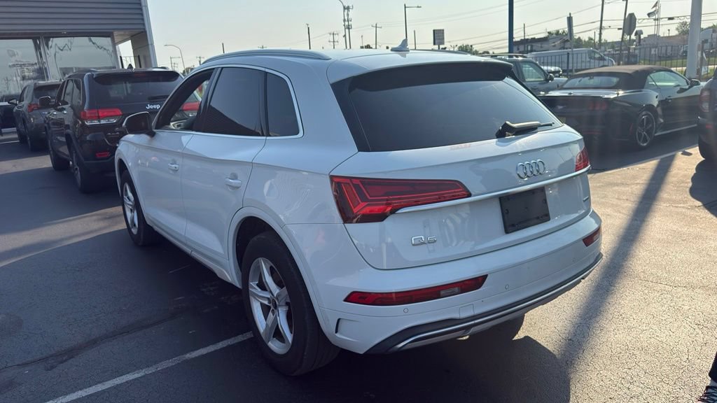 Used 2021 Audi Q5 2.0T Premium w/ Convenience Package AWD/4WD image 7