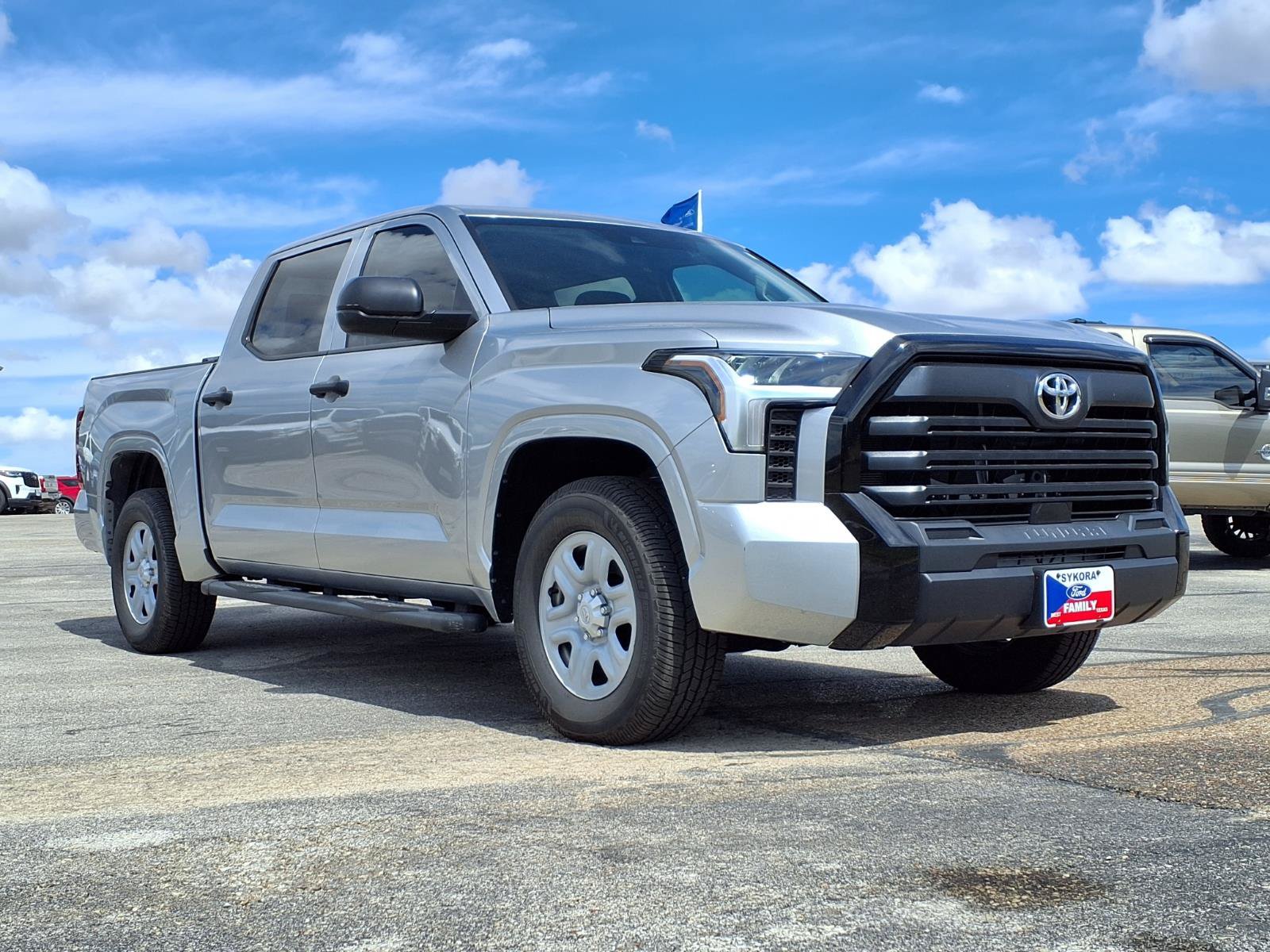 Used 2024 Toyota Tundra SR w/ SR Tow Package RWD image 3