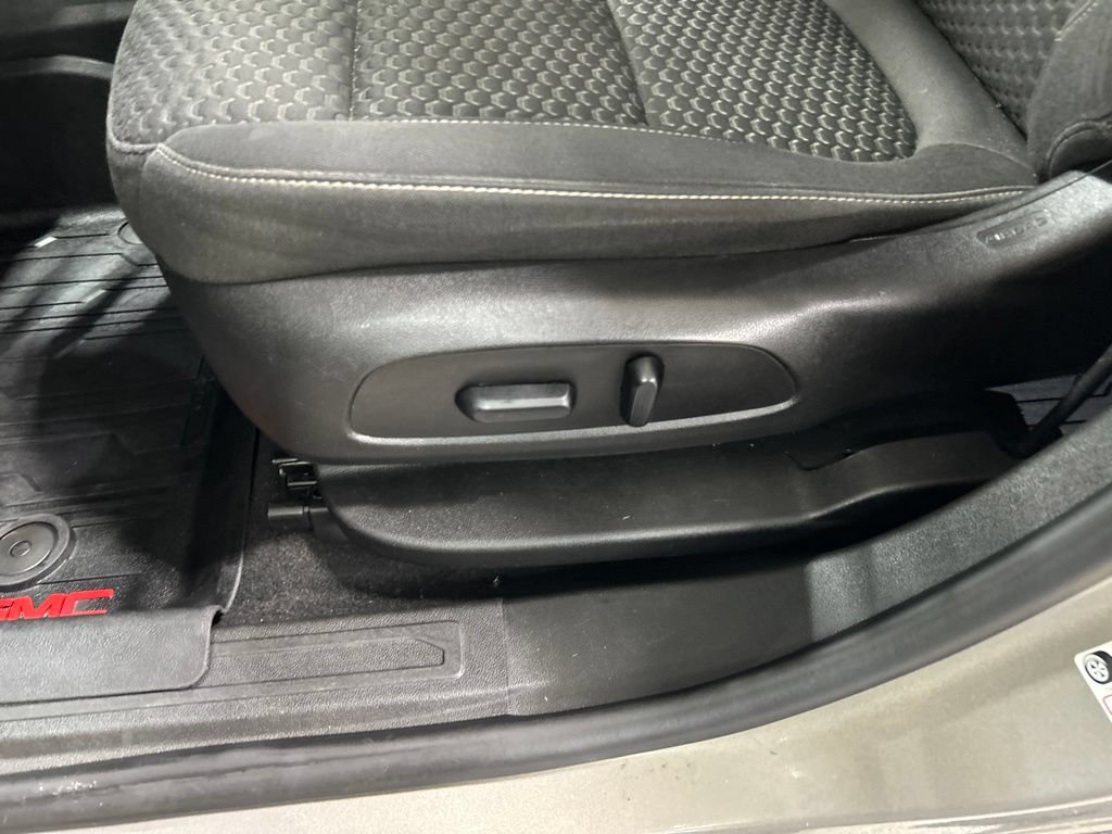 Used 2019 GMC Acadia SLE w/ Driver Alert Package I AWD/4WD image 12