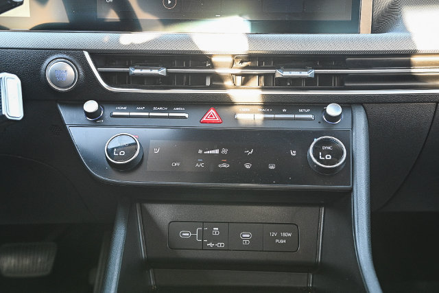 Used 2025 Hyundai Sonata SEL FWD image 18