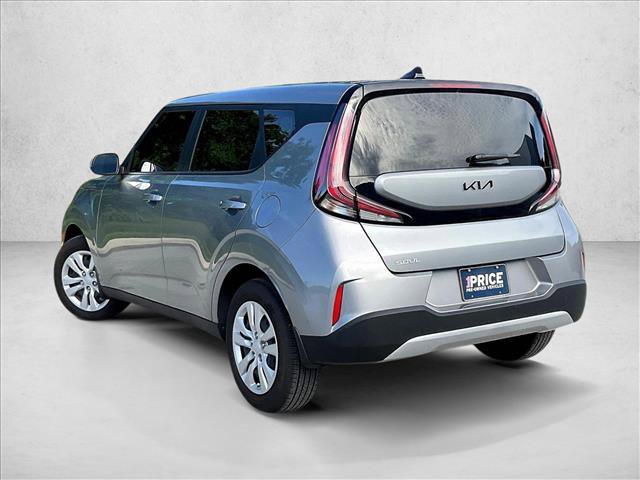 Used 2025 Kia Soul LX FWD image 12