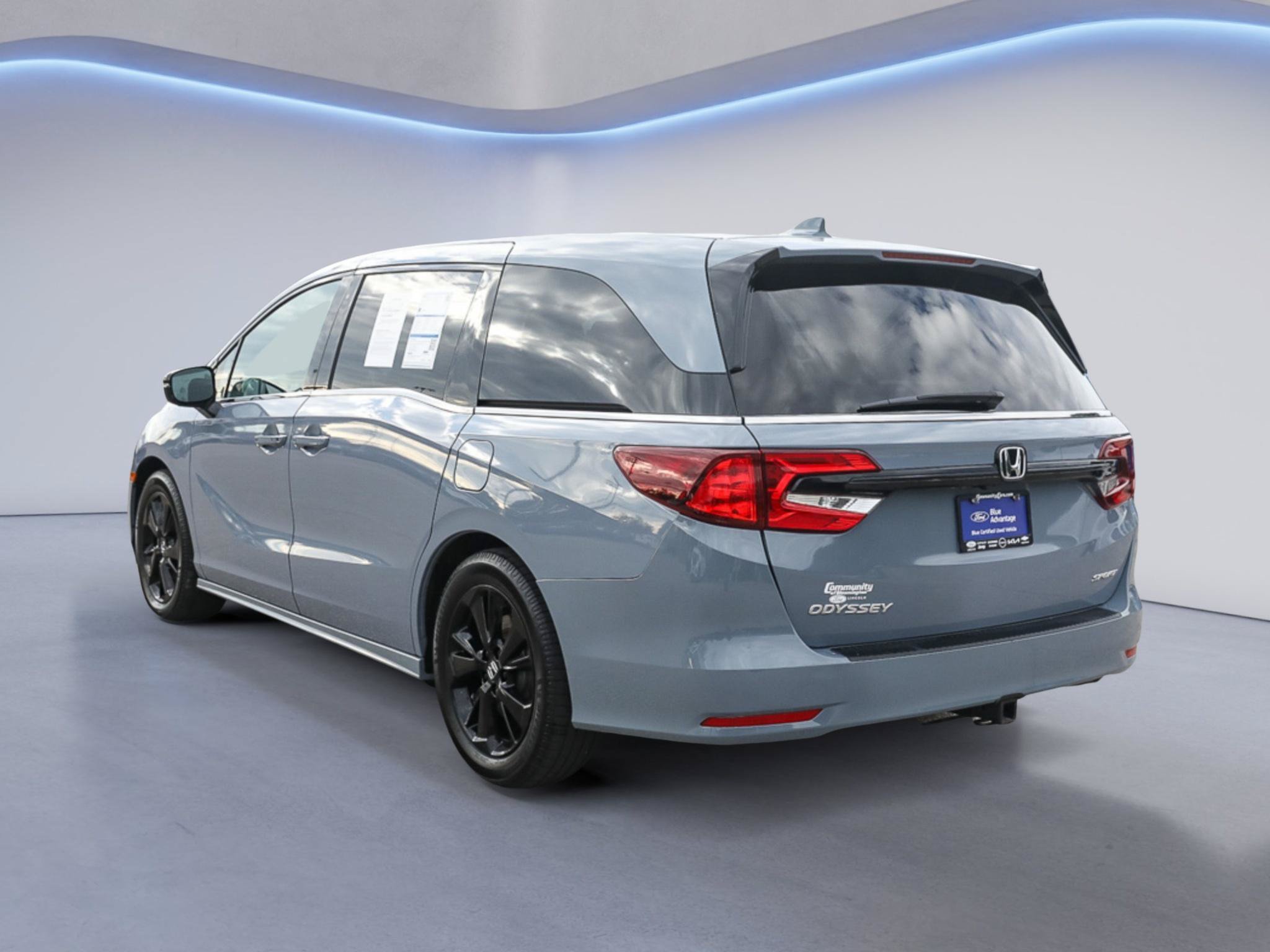 Used 2023 Honda Odyssey Sport image 5