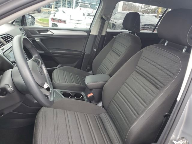 Used 2022 Volkswagen Tiguan S image 5