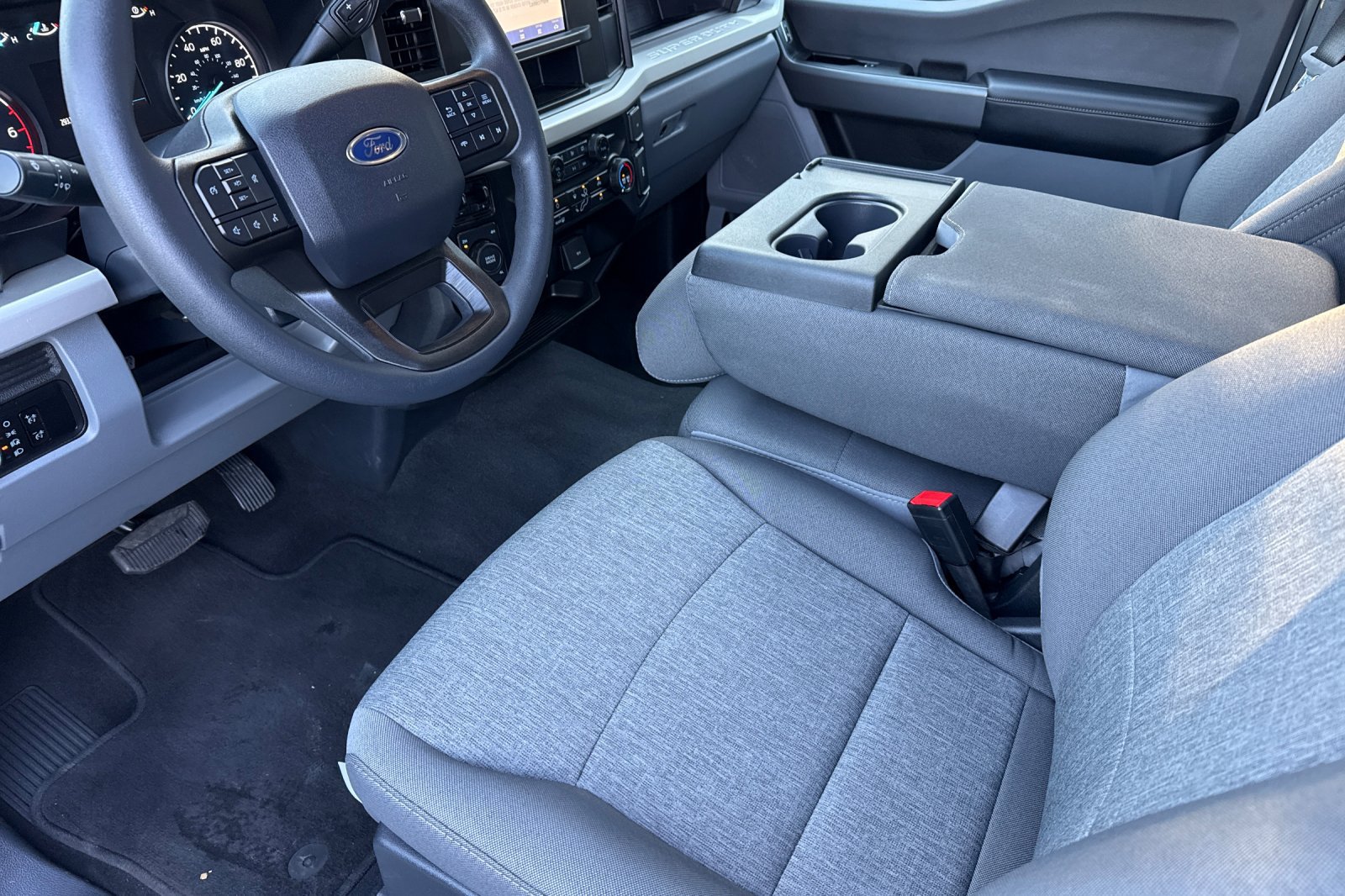 Certified 2024 Ford F250 XL w/ STX Appearance Package AWD/4WD image 12