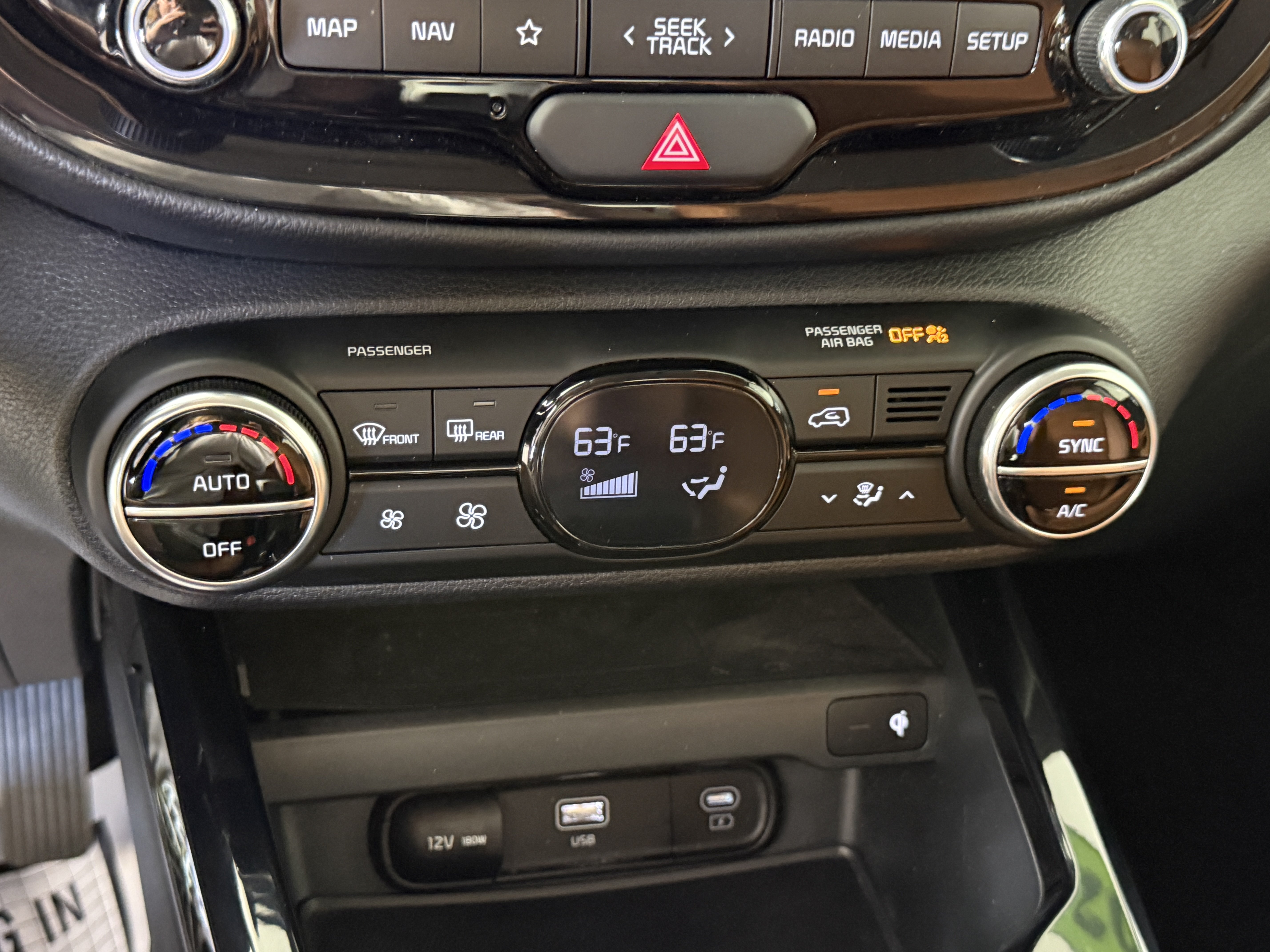 Used 2024 Kia Soul EX w/ Option Group 015 FWD image 20