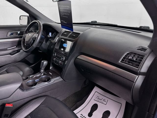 Certified 2018 Ford Explorer XLT w/ Equipment Group 202A FWD image 34