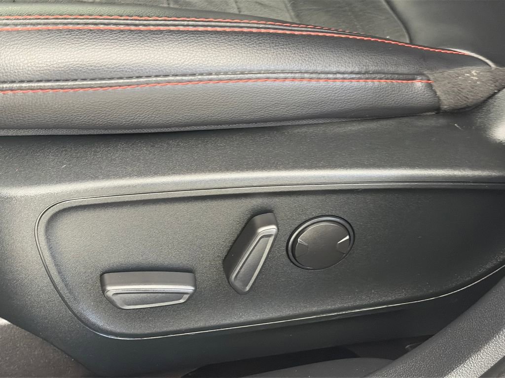 Certified 2022 Ford Escape SEL w/ SEL Stealth AWD Package image 26