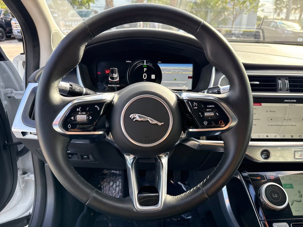 Used 2020 Jaguar I-PACE SE image 14