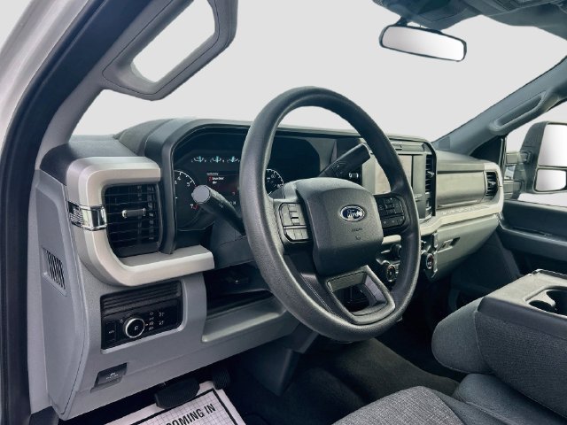 Certified 2025 Ford F250 XLT AWD/4WD image 13