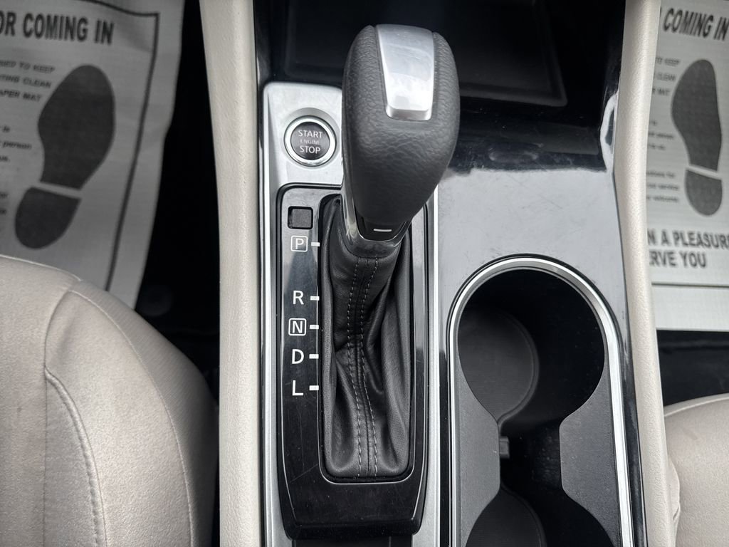 Used 2024 Nissan Altima 2.5 SV image 24