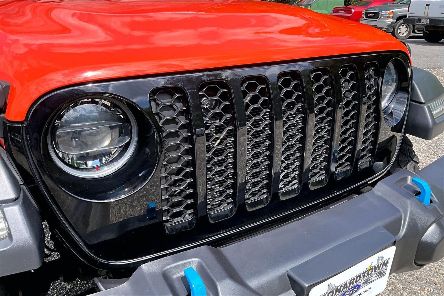Used 2023 Jeep Wrangler Unlimited w/ Cold Weather Group AWD/4WD image 29