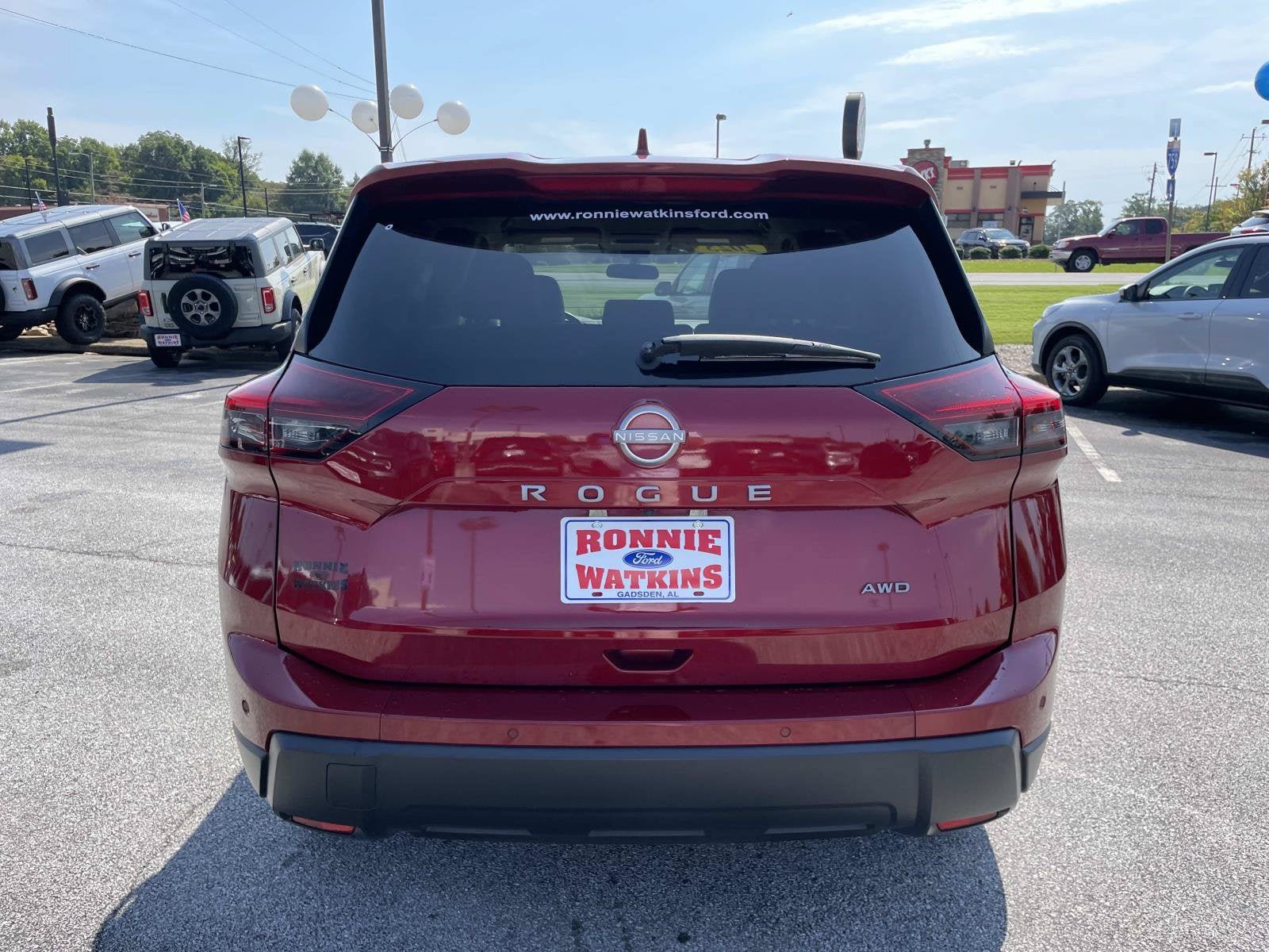 Used 2025 Nissan Rogue SV AWD/4WD image 5