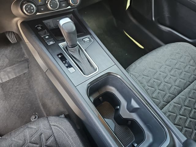 Used 2025 Nissan Kicks SV FWD image 28