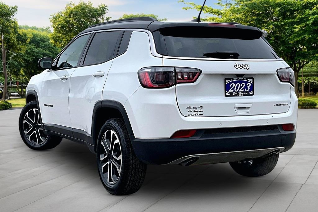 Used 2023 Jeep Compass Limited AWD/4WD image 2
