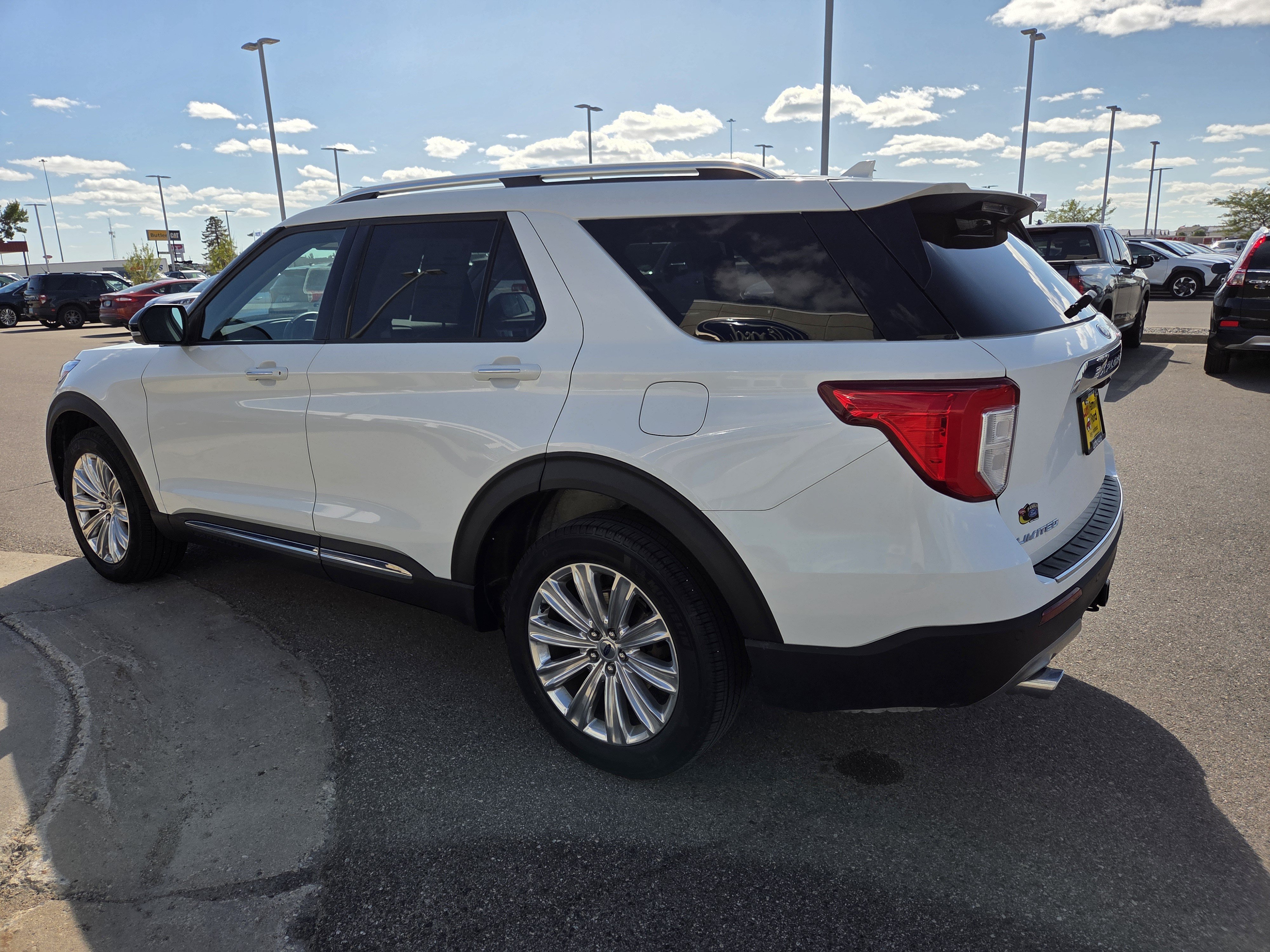 Certified 2023 Ford Explorer Limited w/ Limited Technology Package AWD/4WD image 5