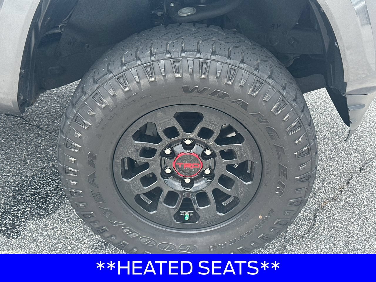 Used 2022 Toyota Tacoma TRD Sport w/ TRD Premium Sport Package RWD image 14