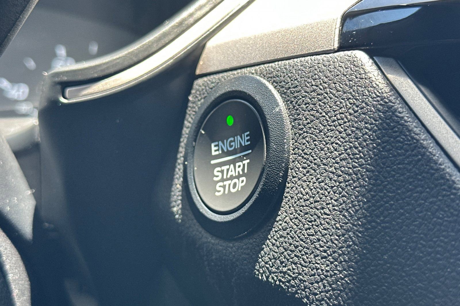 Certified 2022 Ford Escape SE w/ SE Sport Appearance Package FWD image 35