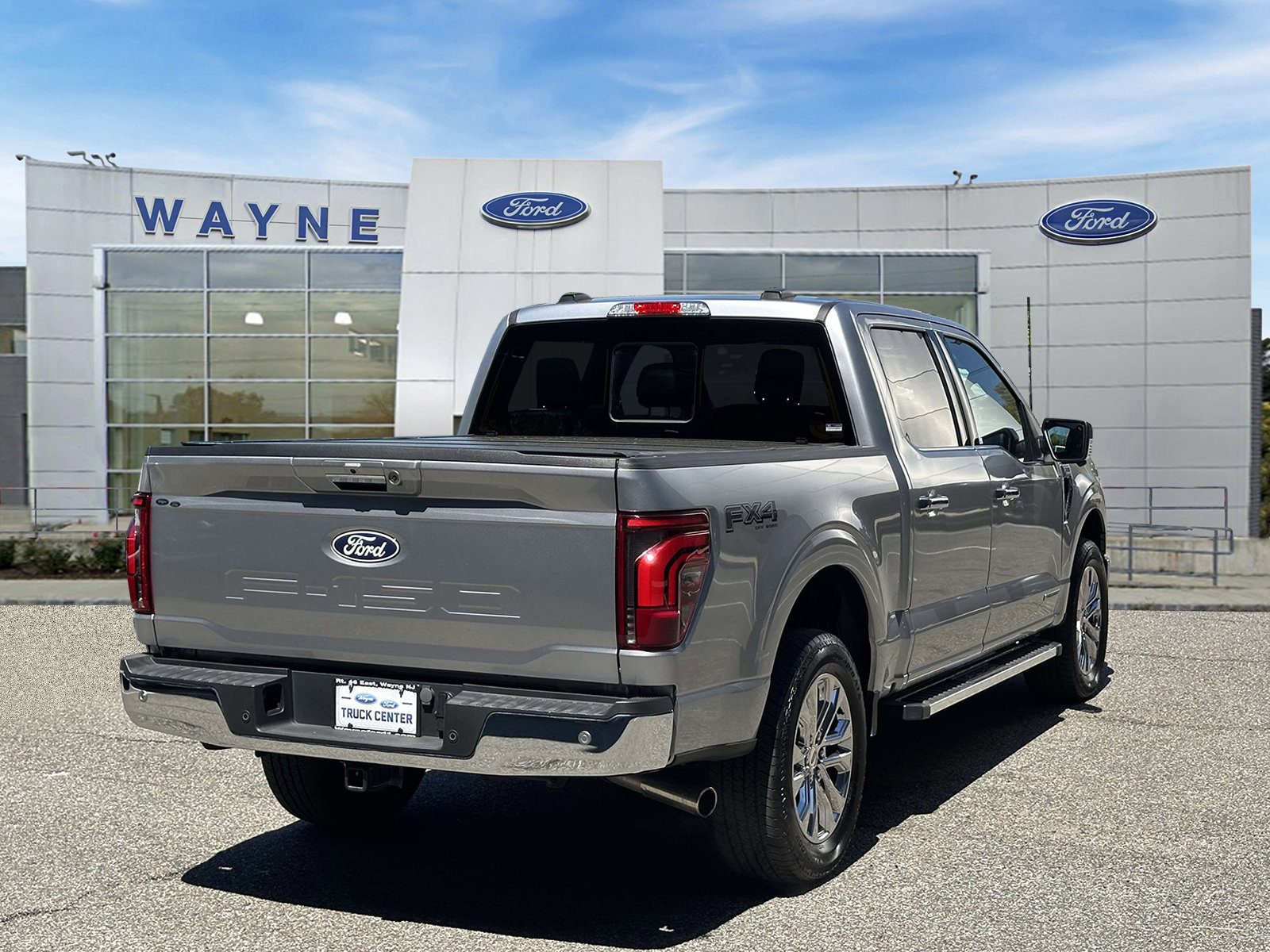 Certified 2024 Ford F150 Lariat w/ FX4 Off-Road Package AWD/4WD image 5