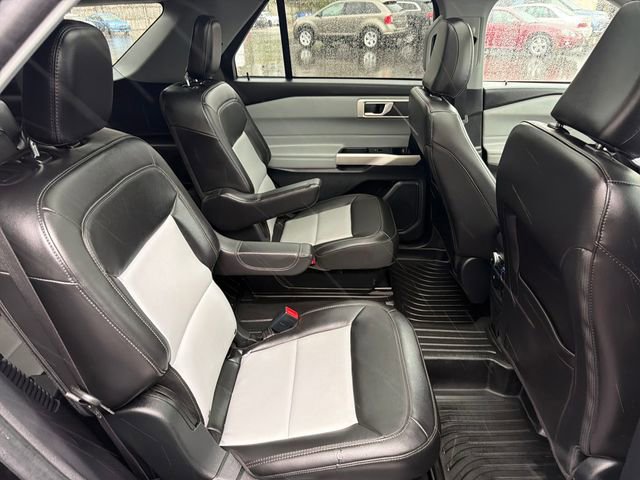 Certified 2022 Ford Explorer XLT w/ Equipment Group 202A AWD/4WD image 22