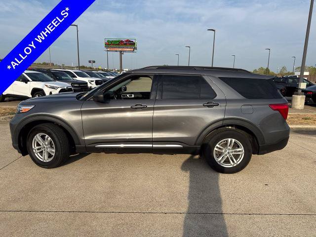 Certified 2023 Ford Explorer XLT w/ Equipment Group 202A AWD/4WD image 3