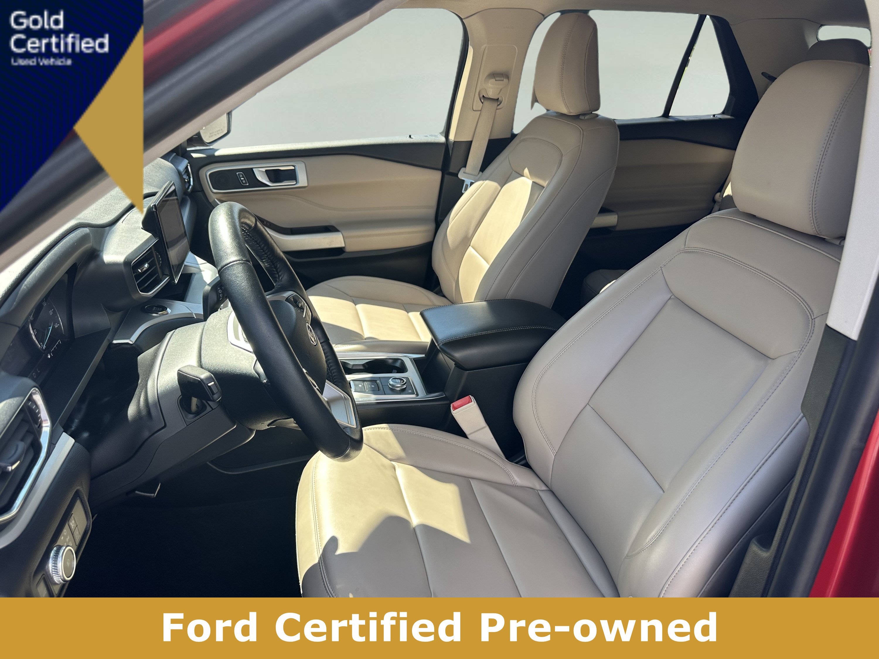 Certified 2022 Ford Explorer XLT w/ Equipment Group 202A AWD/4WD image 9