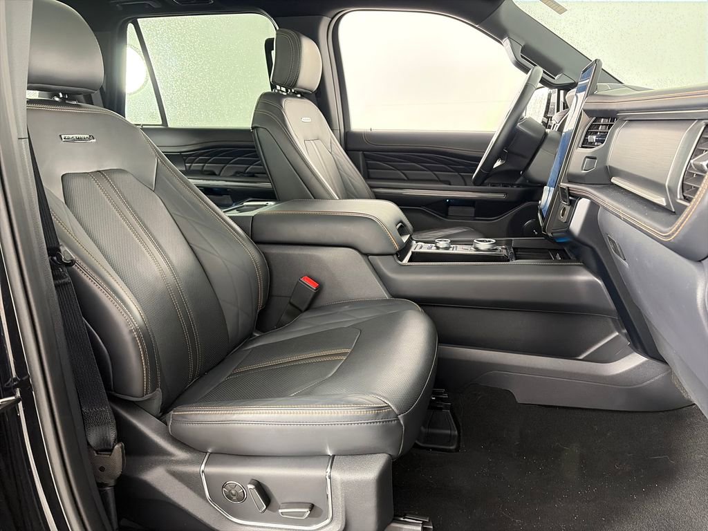 Certified 2024 Ford Expedition Max Platinum AWD/4WD image 32