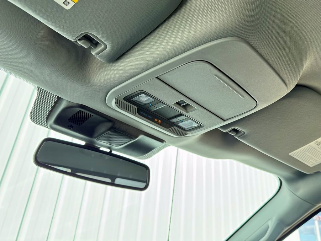 Certified 2022 Ford F150 XLT w/ Equipment Group 302A High image 31