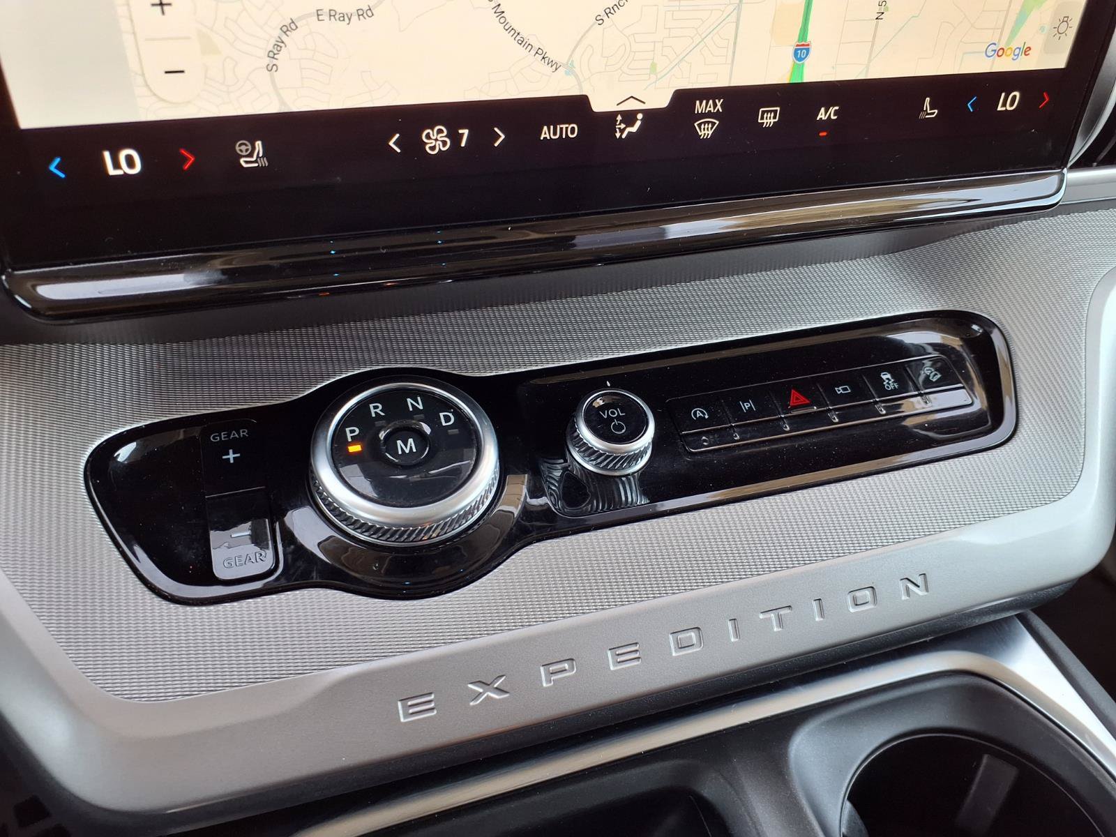 Certified 2025 Ford Expedition Active AWD/4WD image 26