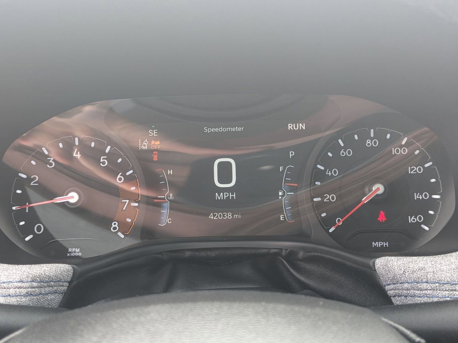 Used 2025 Jeep Compass Latitude w/ Sun & Sound Group AWD/4WD image 18