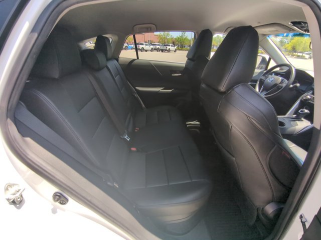 Used 2023 Toyota Venza LE AWD/4WD image 24