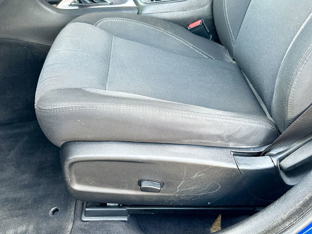 Used 2018 Dodge Charger SXT w/ Blacktop Package image 10