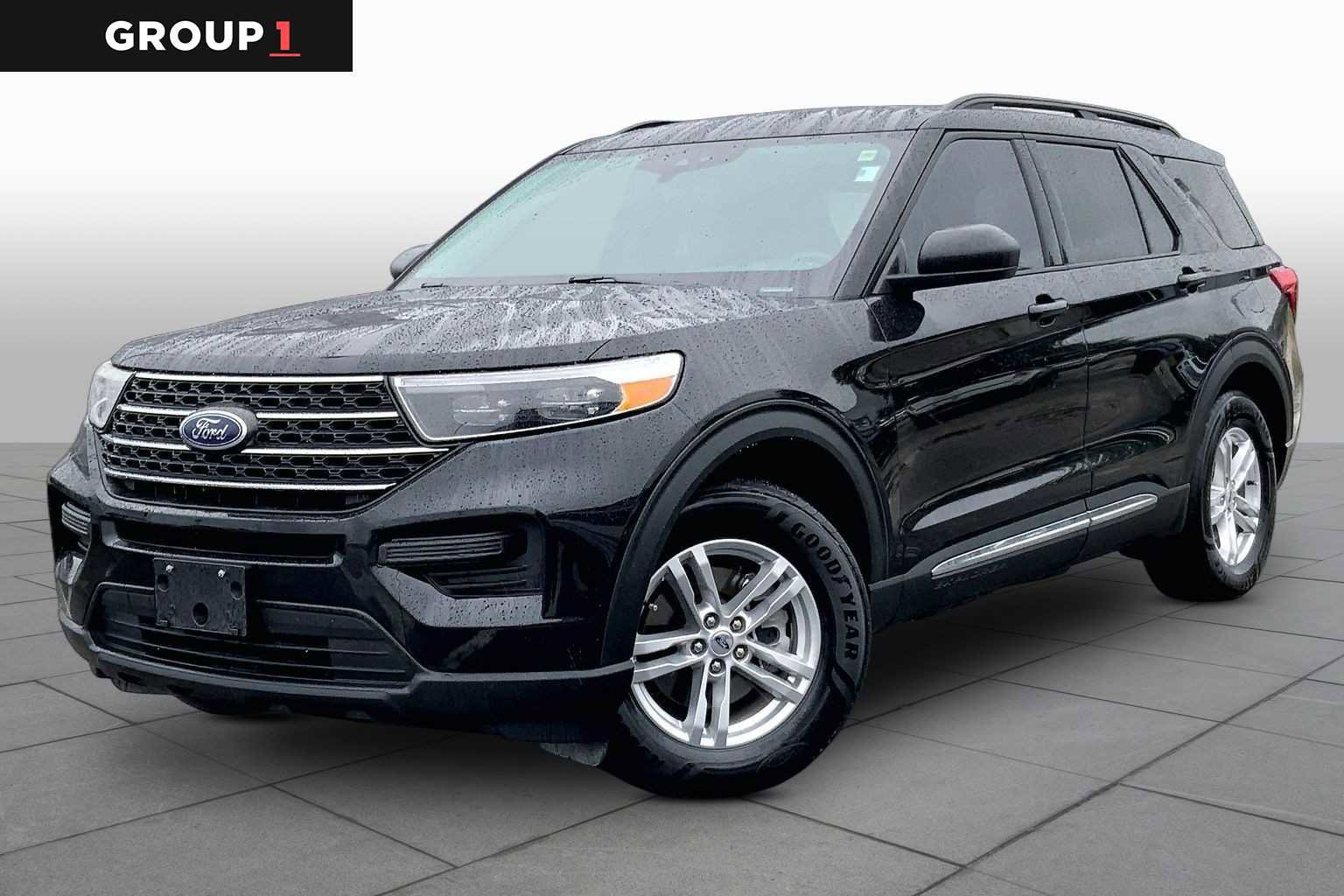 Certified 2022 Ford Explorer XLT RWD image 1