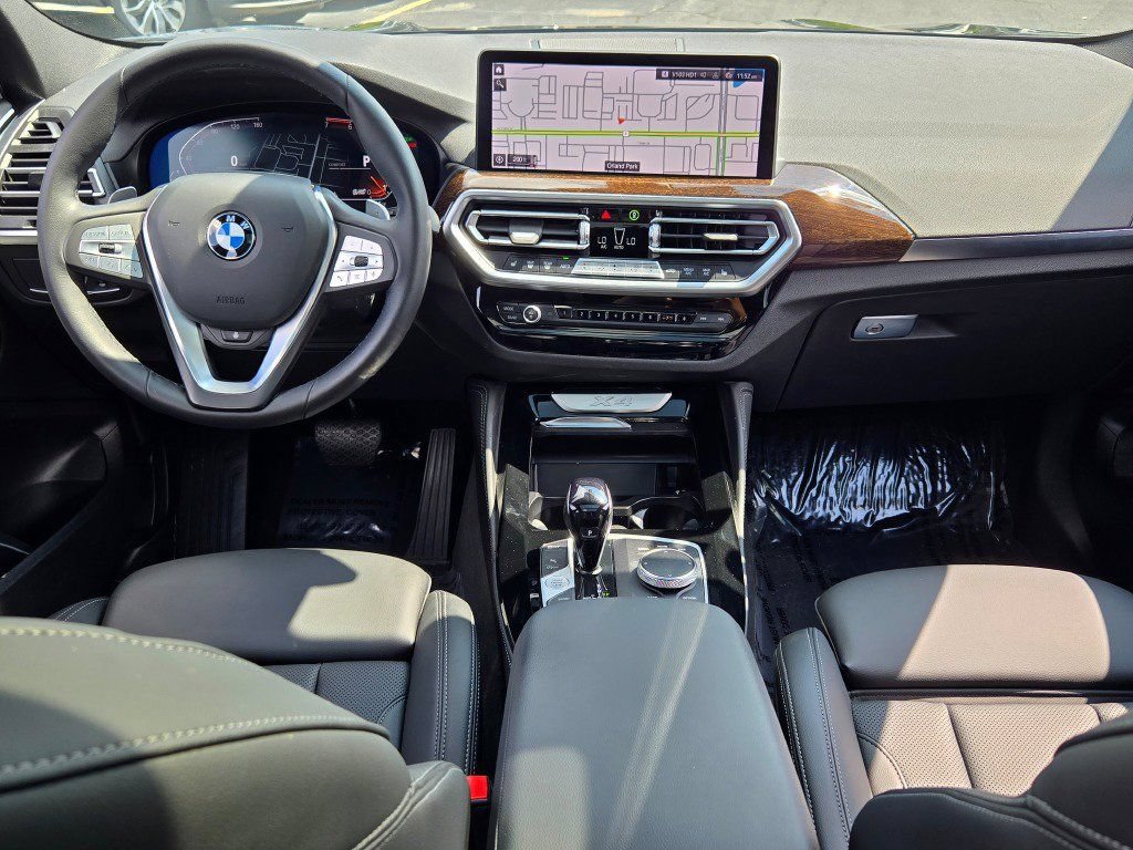 Used 2022 BMW X4 xDrive30i AWD/4WD image 18