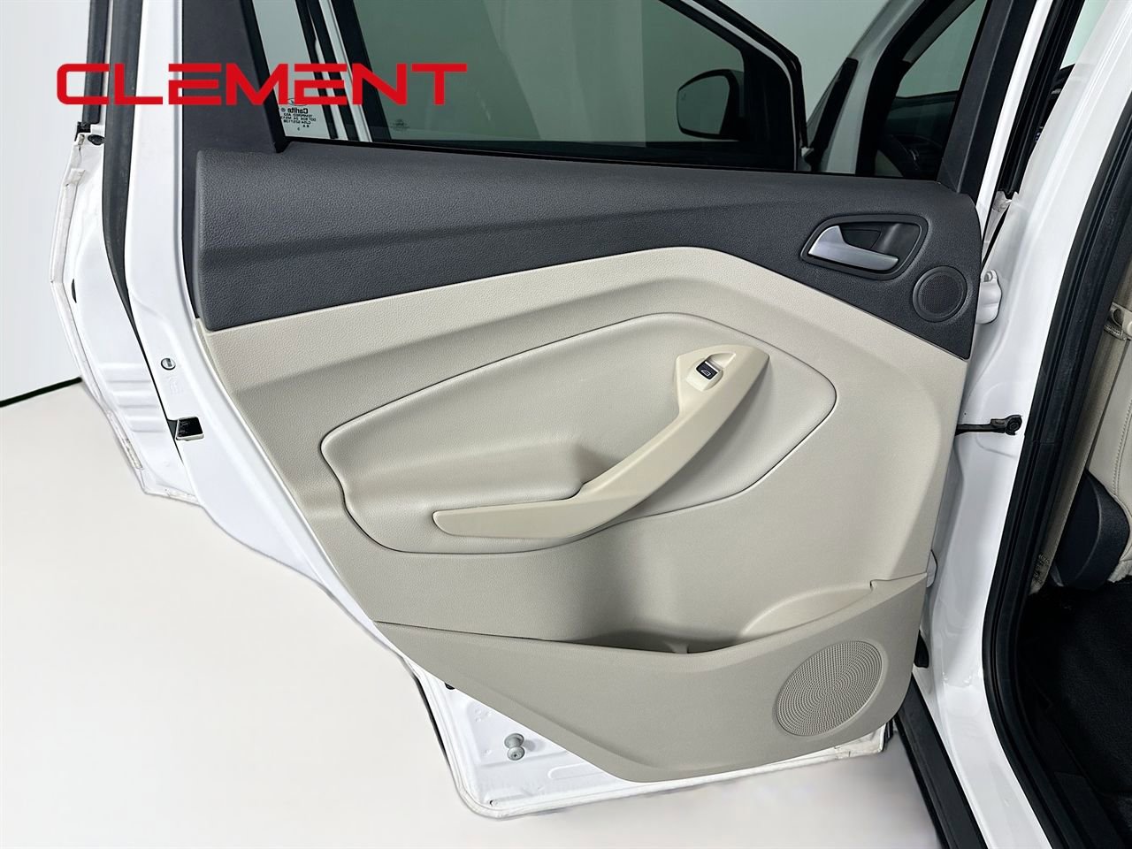 Certified 2018 Ford Escape Titanium w/ Ford Safe & Smart Package image 31