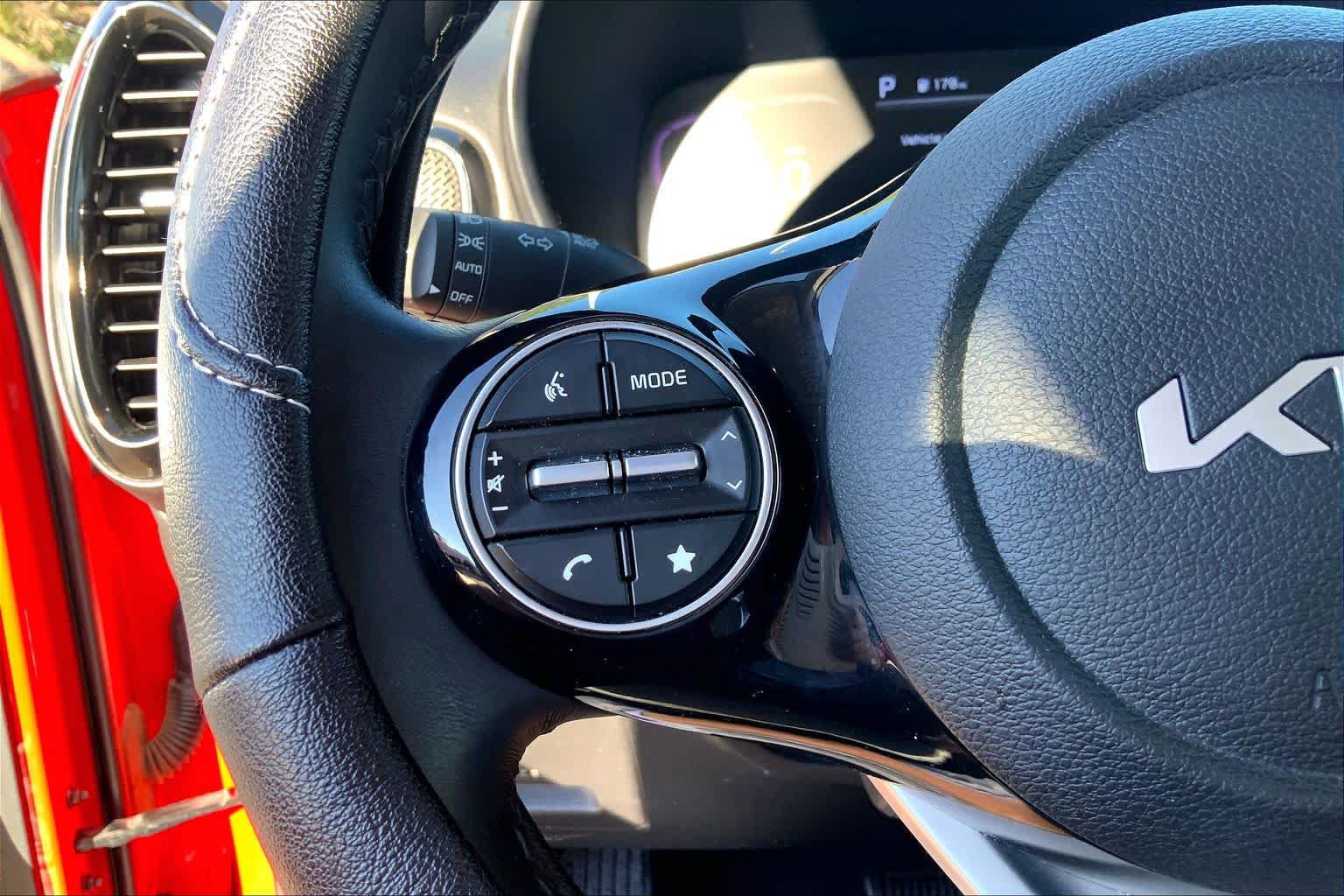 Used 2024 Kia Soul EX FWD image 24