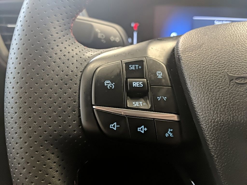 Certified 2024 Ford Escape ST-Line w/ Tech Pack #1 image 16