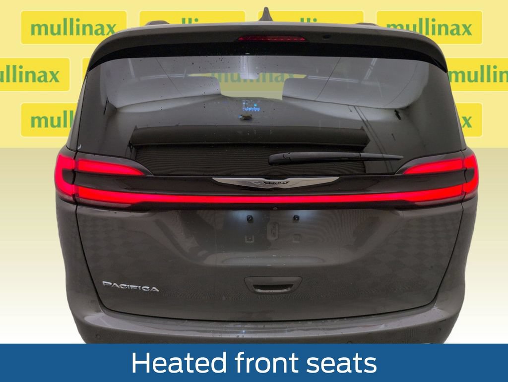 Used 2022 Chrysler Pacifica Touring-L FWD image 30