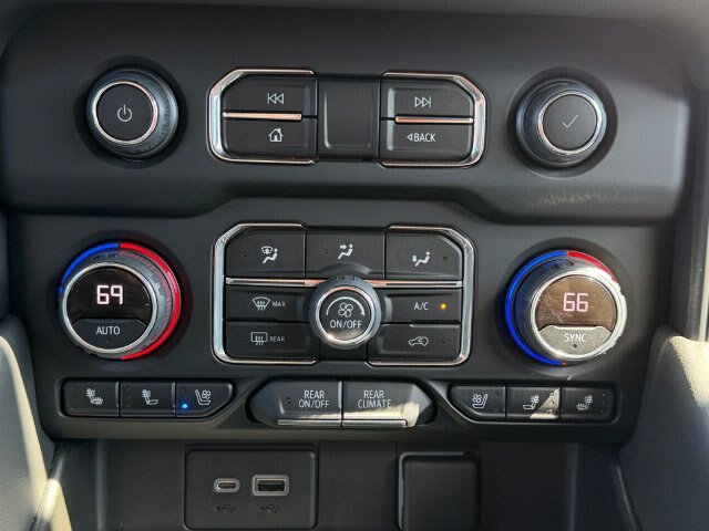 Used 2022 Chevrolet Tahoe High Country AWD/4WD image 26
