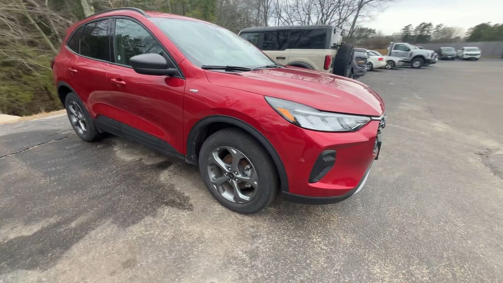 Certified 2025 Ford Escape ST-Line AWD/4WD image 17