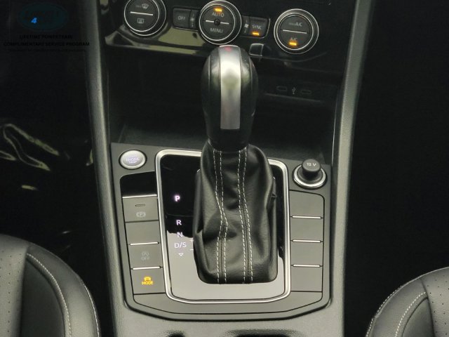 Used 2021 Volkswagen Jetta SEL FWD image 27