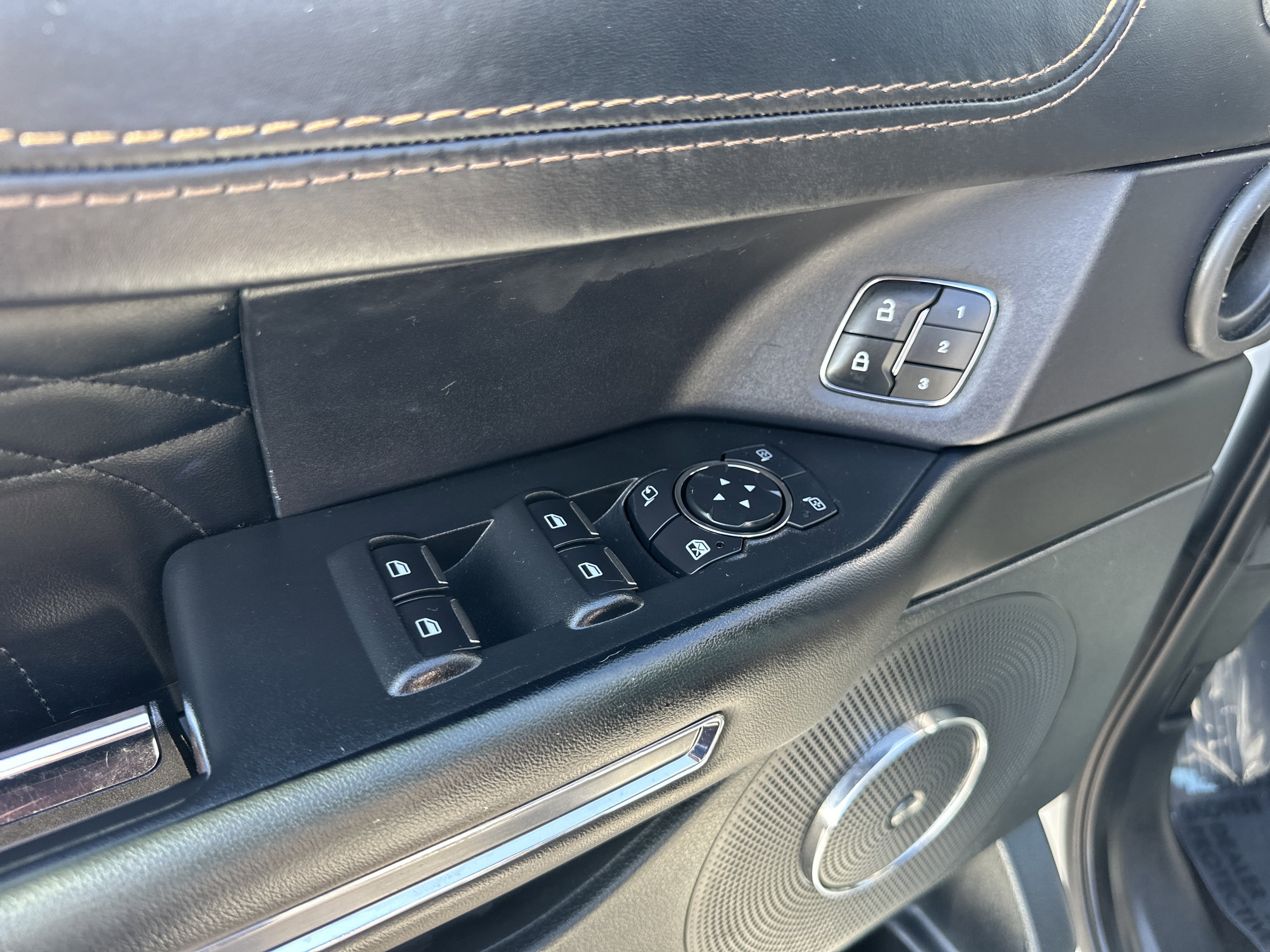 Certified 2021 Ford Expedition Max Platinum image 12