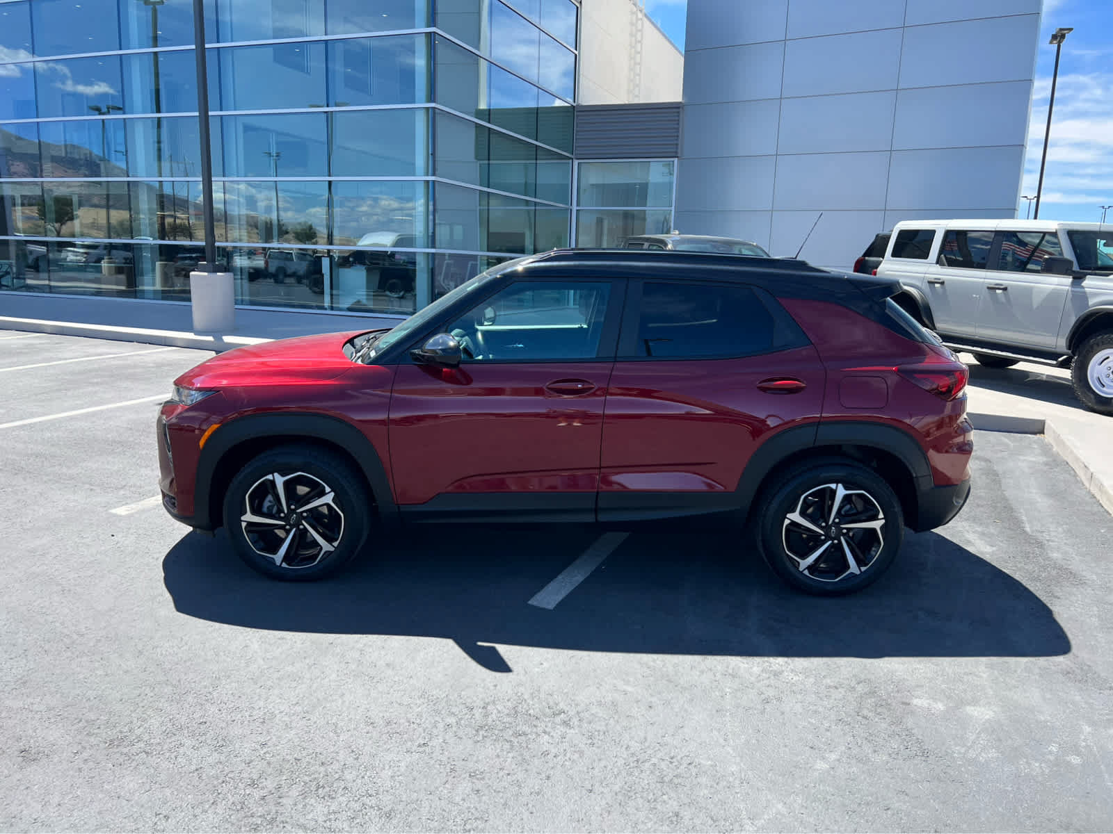 Used 2023 Chevrolet TrailBlazer RS w/ Convenience Package AWD/4WD image 12
