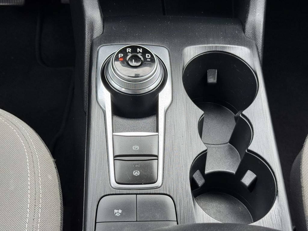 Certified 2021 Ford Escape SE w/ SE Sport Appearance Package FWD image 6