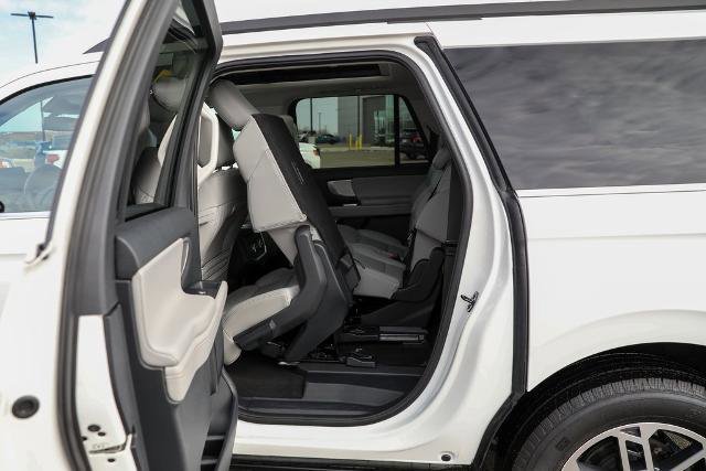 Certified 2025 Ford Expedition Max Active image 36