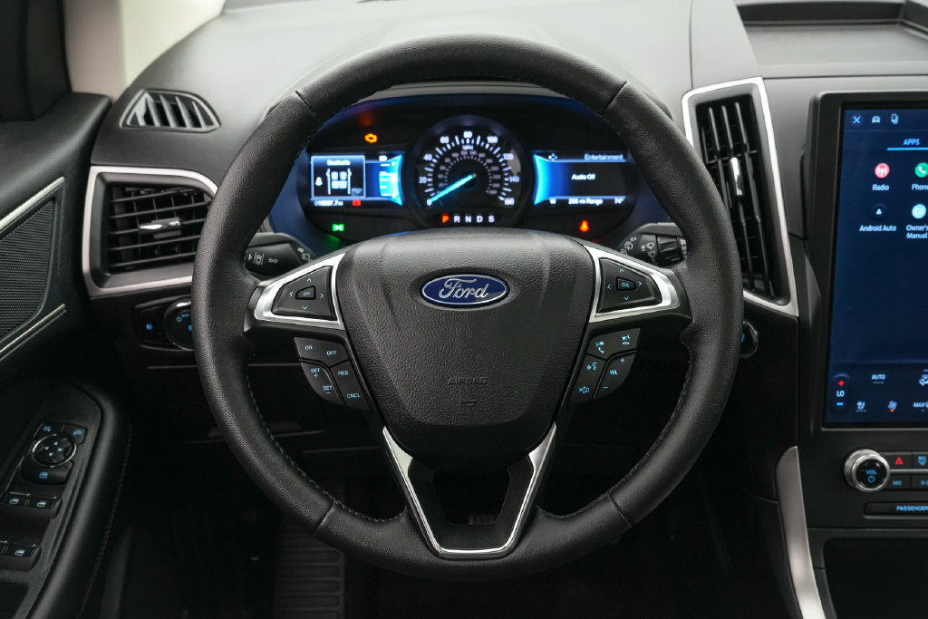 Certified 2024 Ford Edge SEL w/ Convenience Package AWD/4WD image 13
