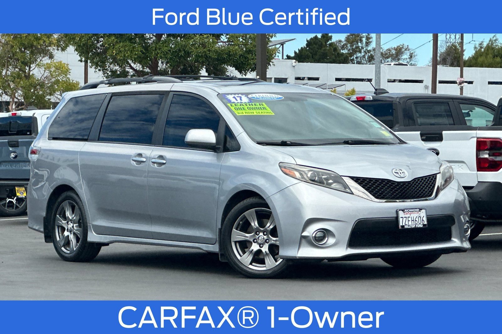 Used 2017 Toyota Sienna SE Premium FWD image 2