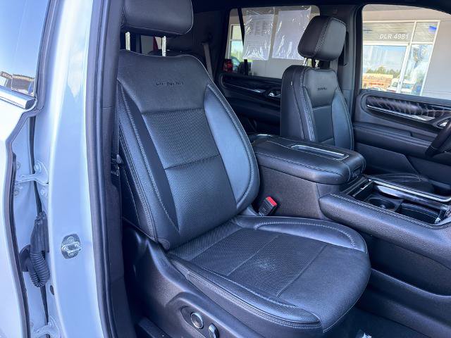 Used 2021 GMC Yukon Denali AWD/4WD image 9